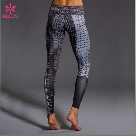Onzie | Graphic Leggings - Picture 2 of 7